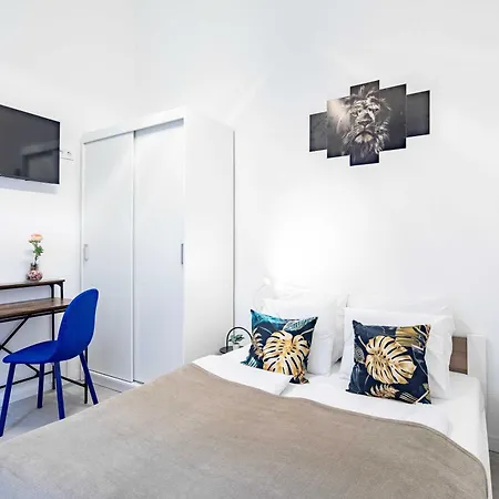 Comfort With A Chic Touch