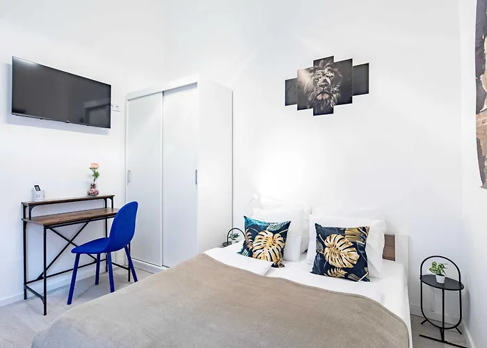 Comfort With A Chic Touch