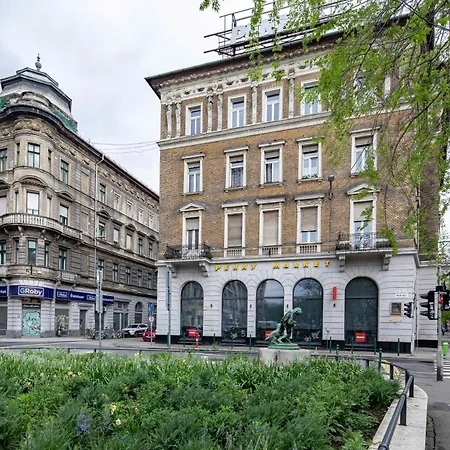 Daire Comfort With A Chic Touch